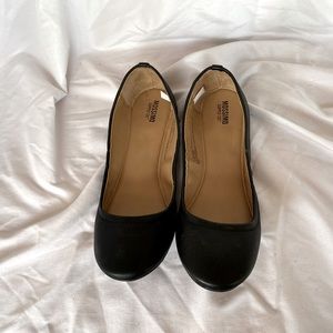 Mossimo Black Flats